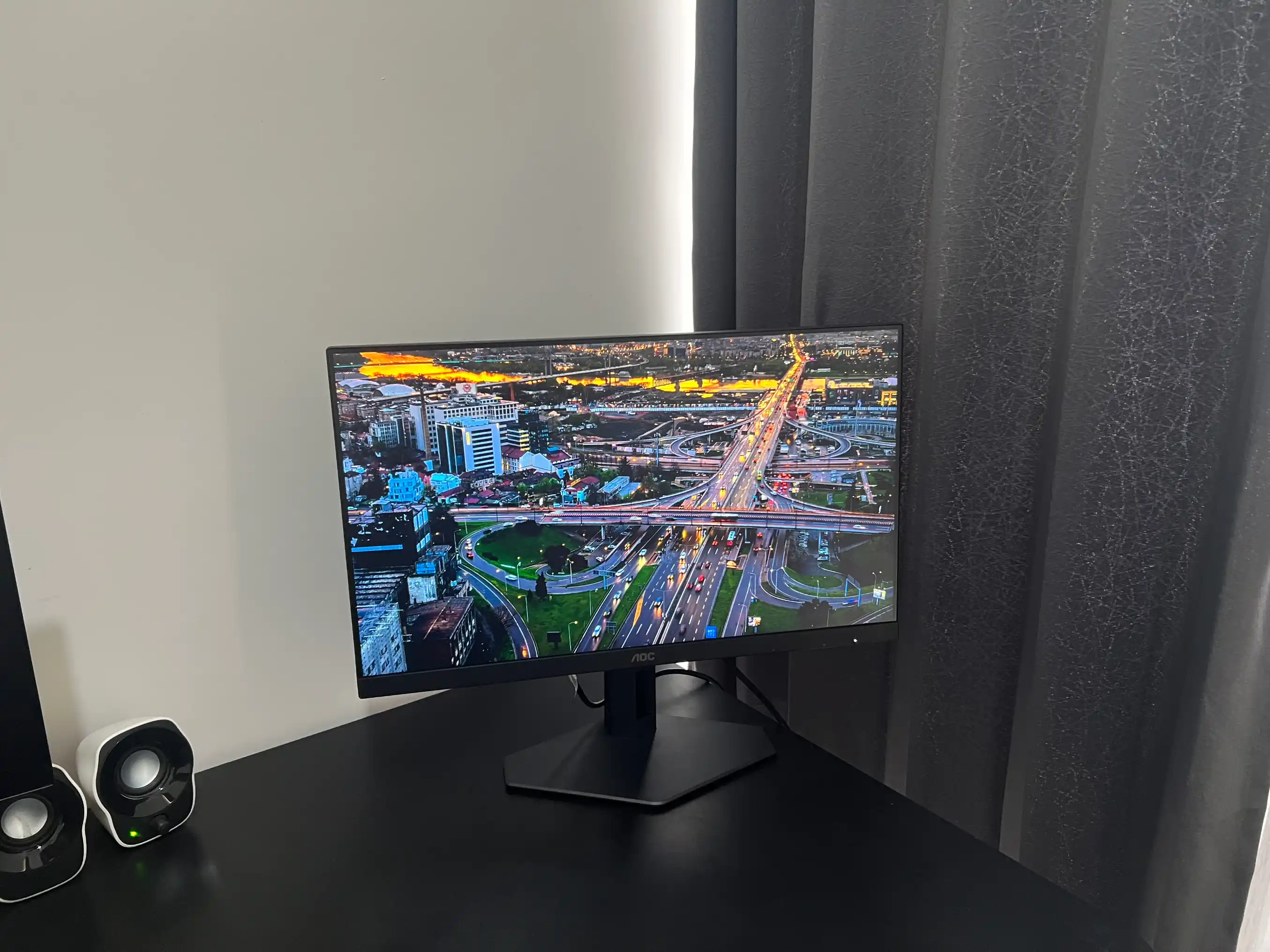AOC 24G4E 180hz