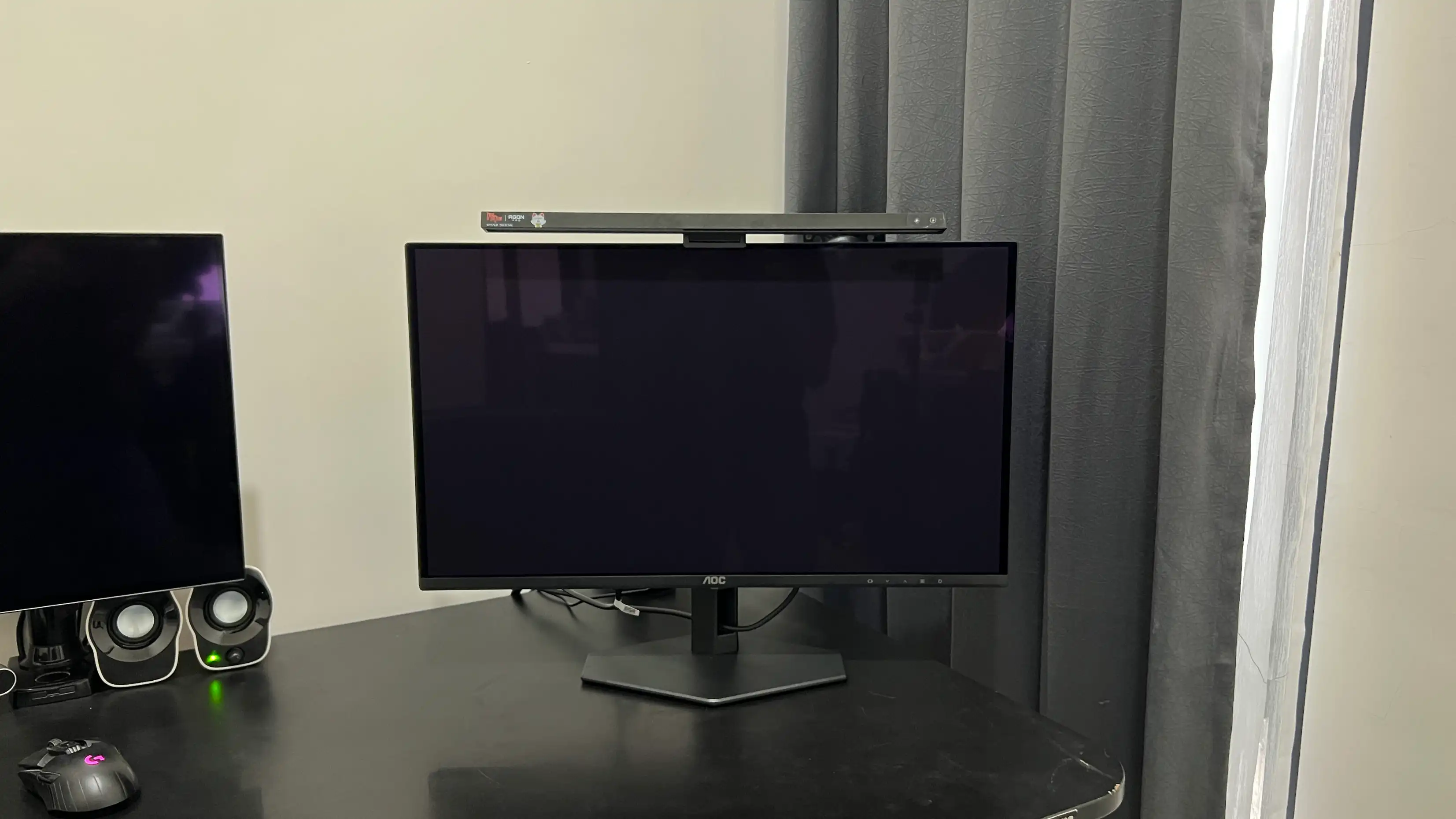 AOC Oled Q27G40ZDF 2