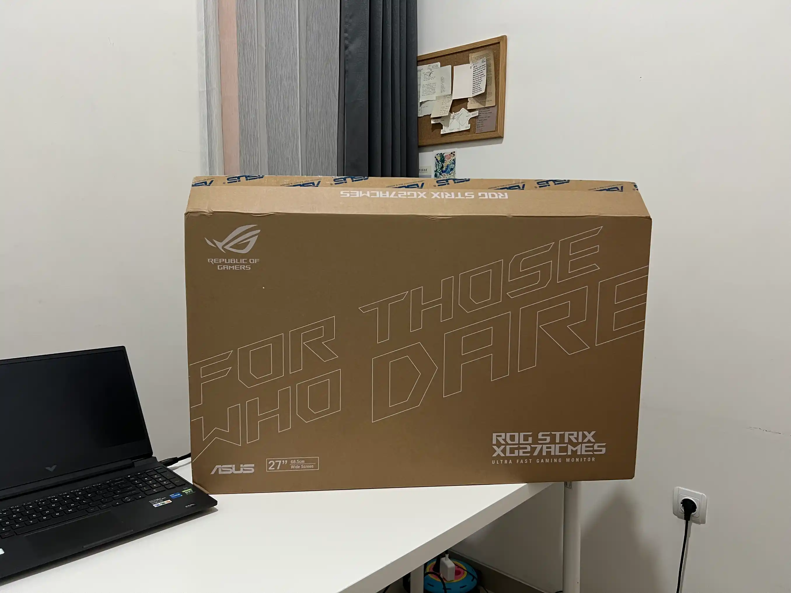 Asus ROG Strix XG27ACMES 5