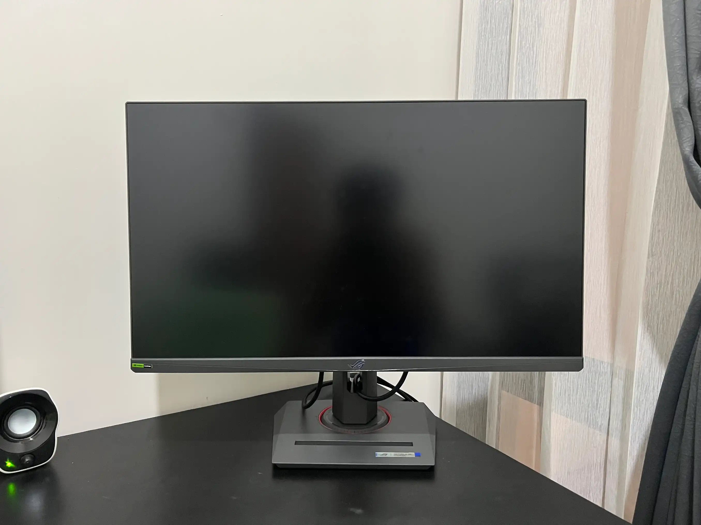 Asus ROG Strix XG27ACS 2