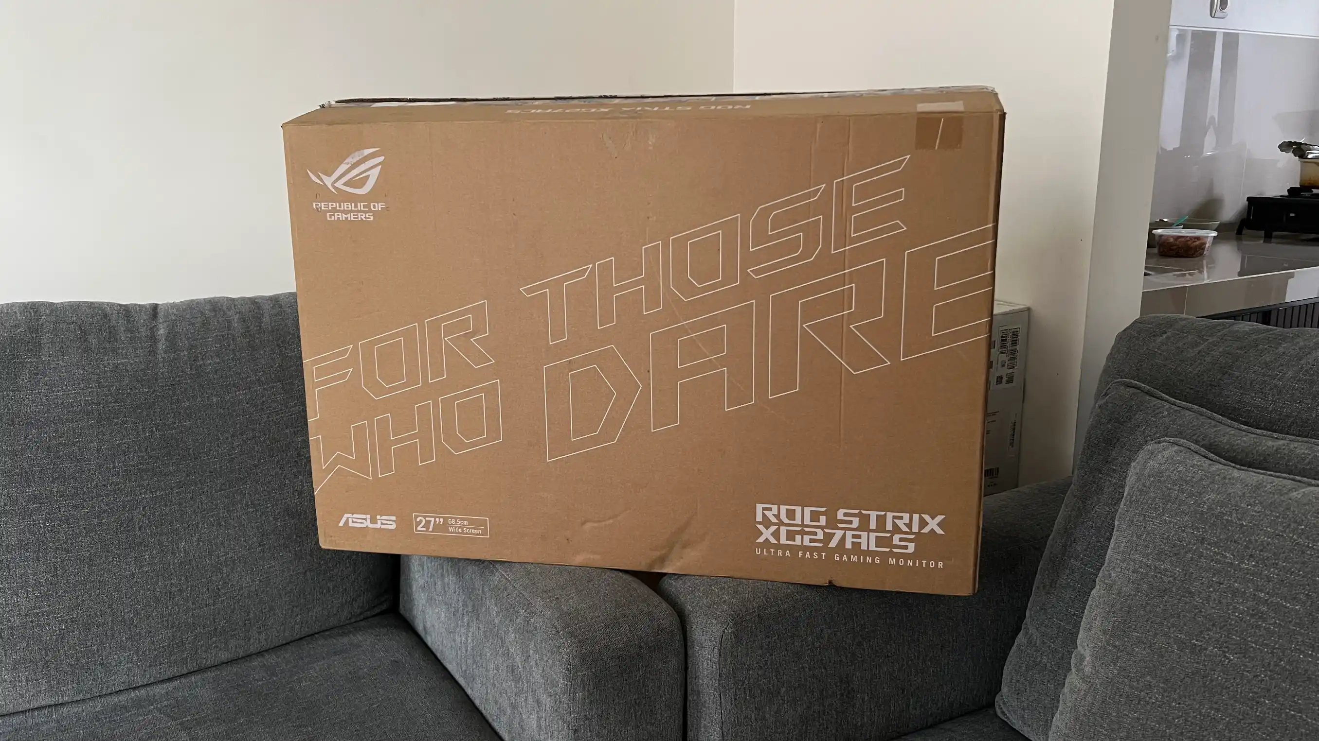 Asus ROG Strix XG27ACS 5
