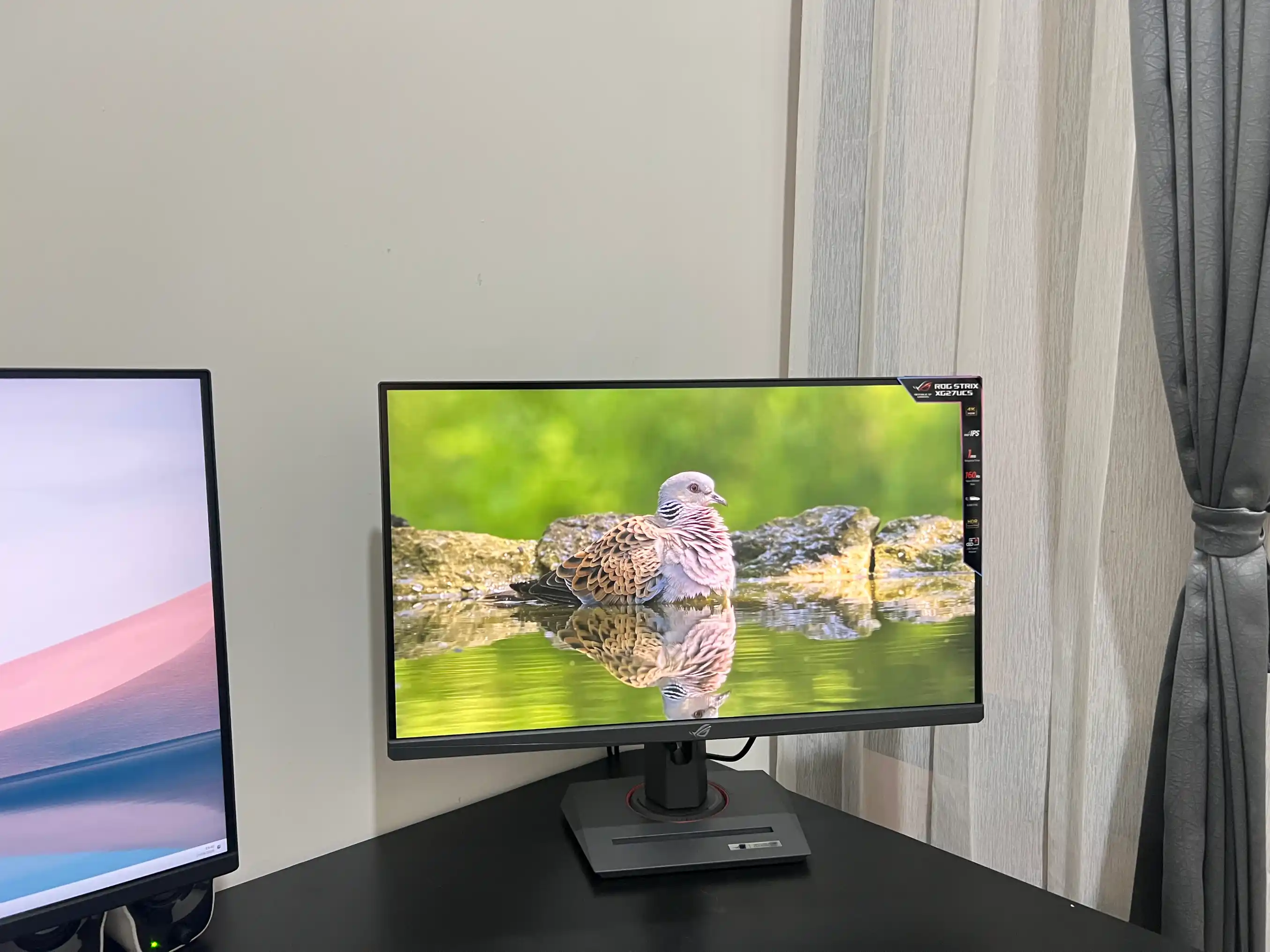 Asus ROG Strix XG27UCS 4K 0