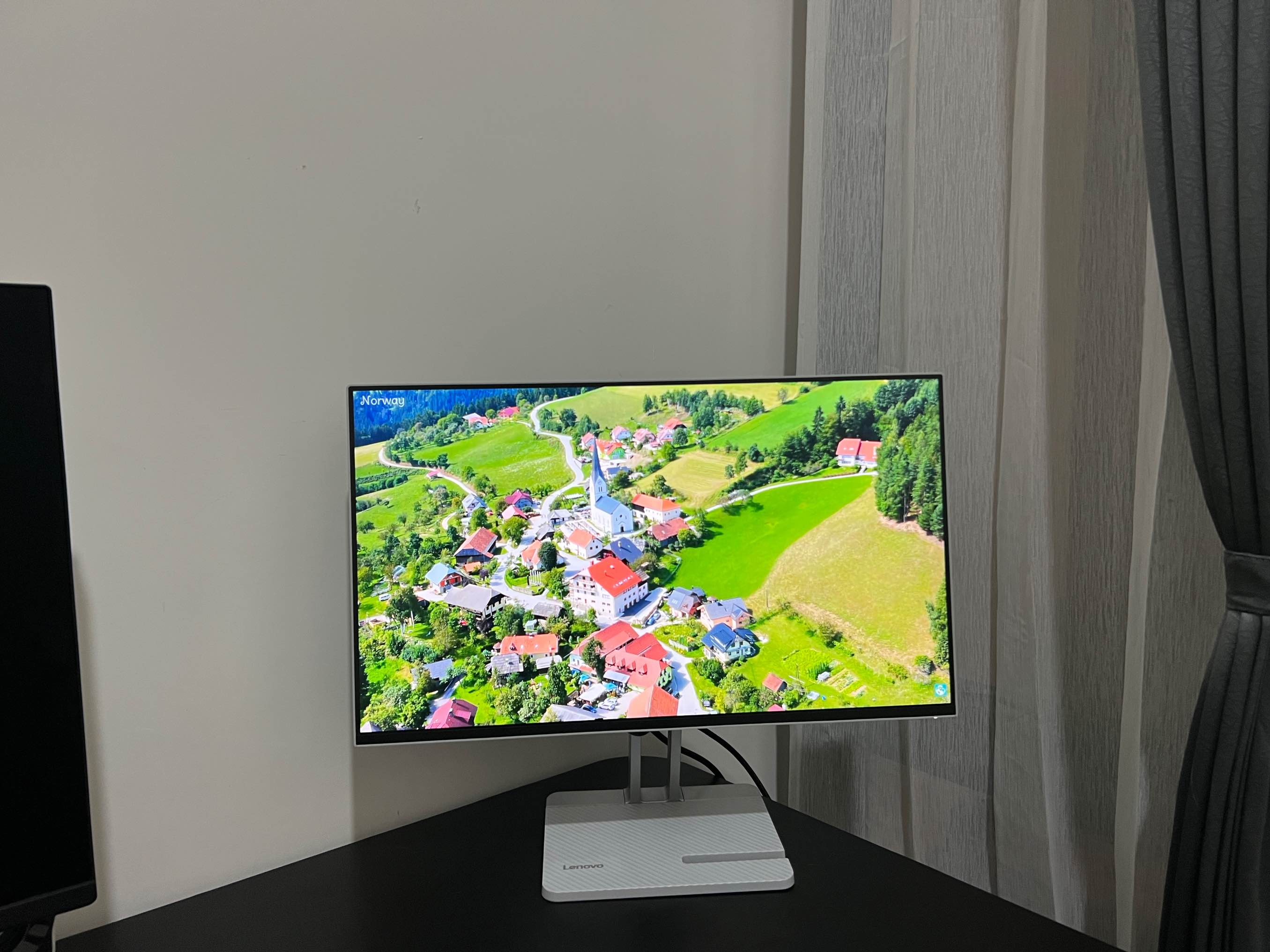 Lenovo L24i-4A