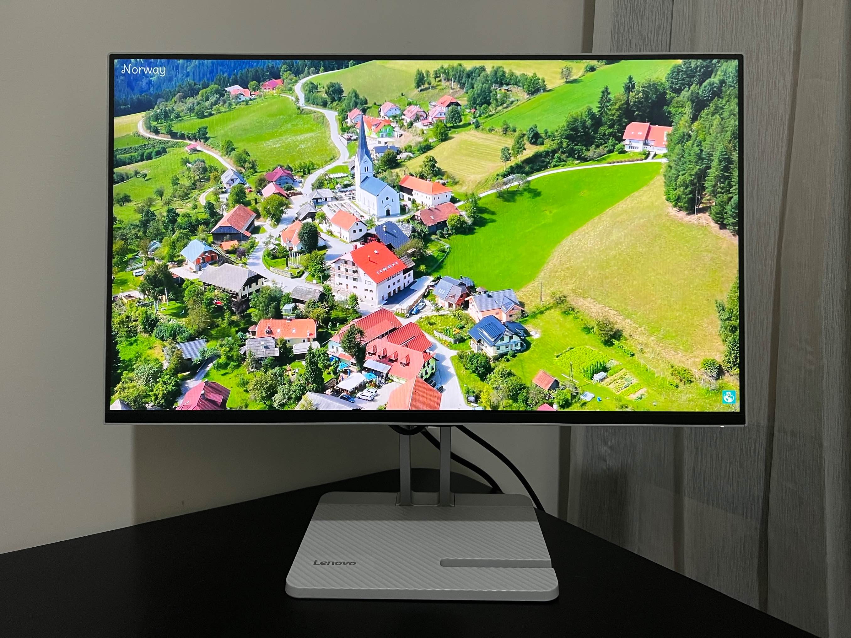 Lenovo L24i-4A 1