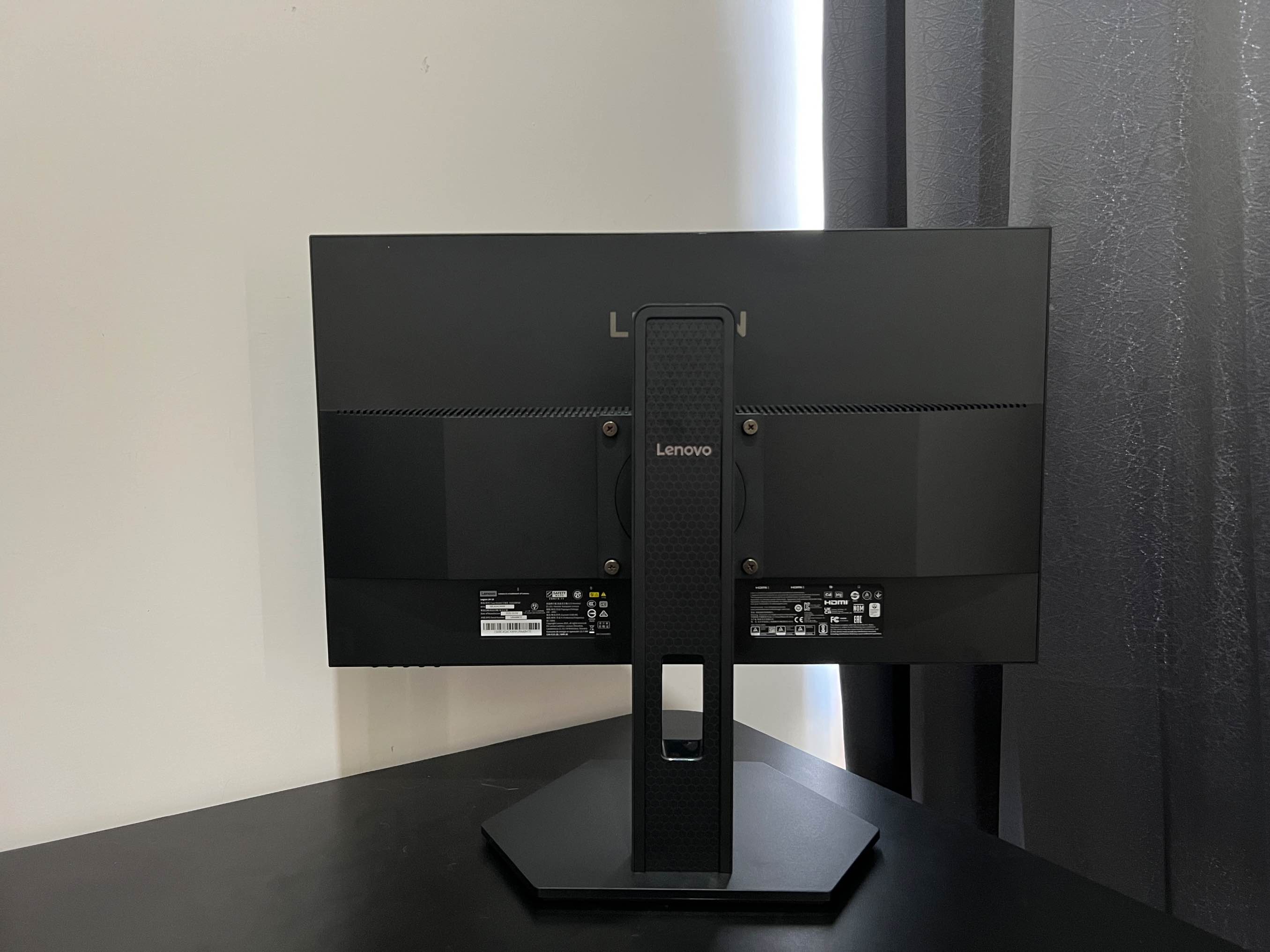 Lenovo Legion 24-10 240hz 3