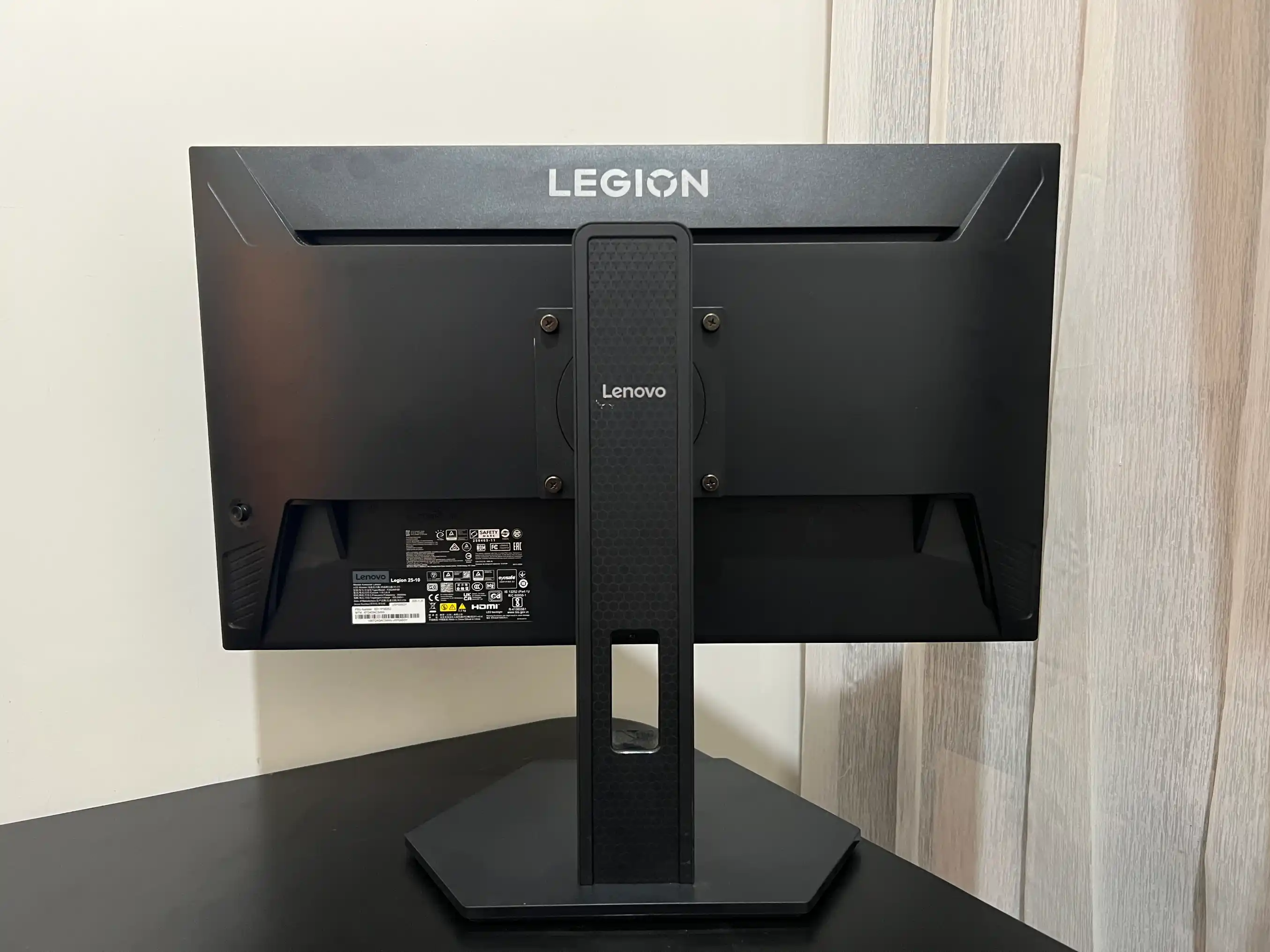 Lenovo Legion 25-10 320hz 4