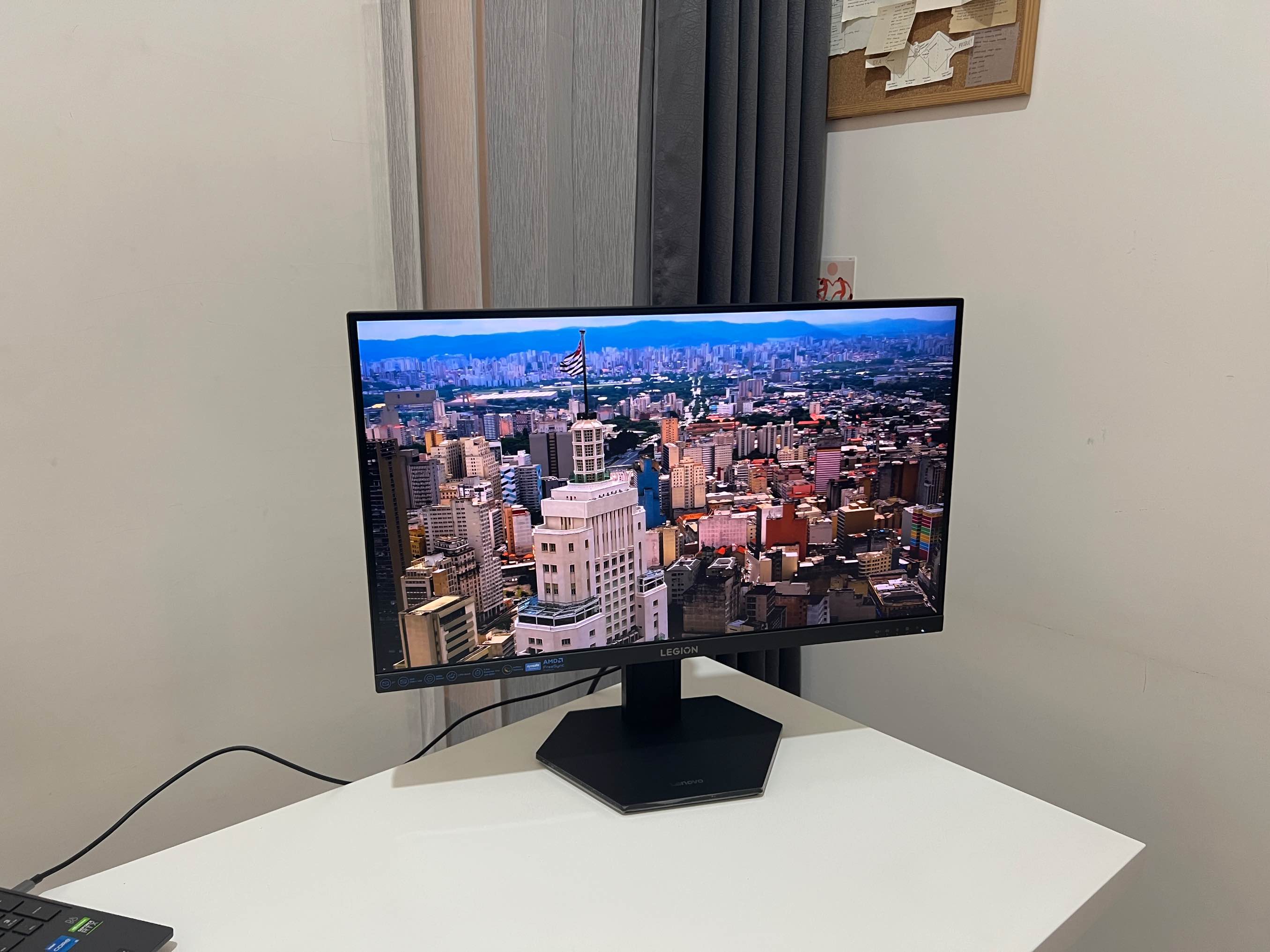 Lenovo Legion 27Q-10 240hz