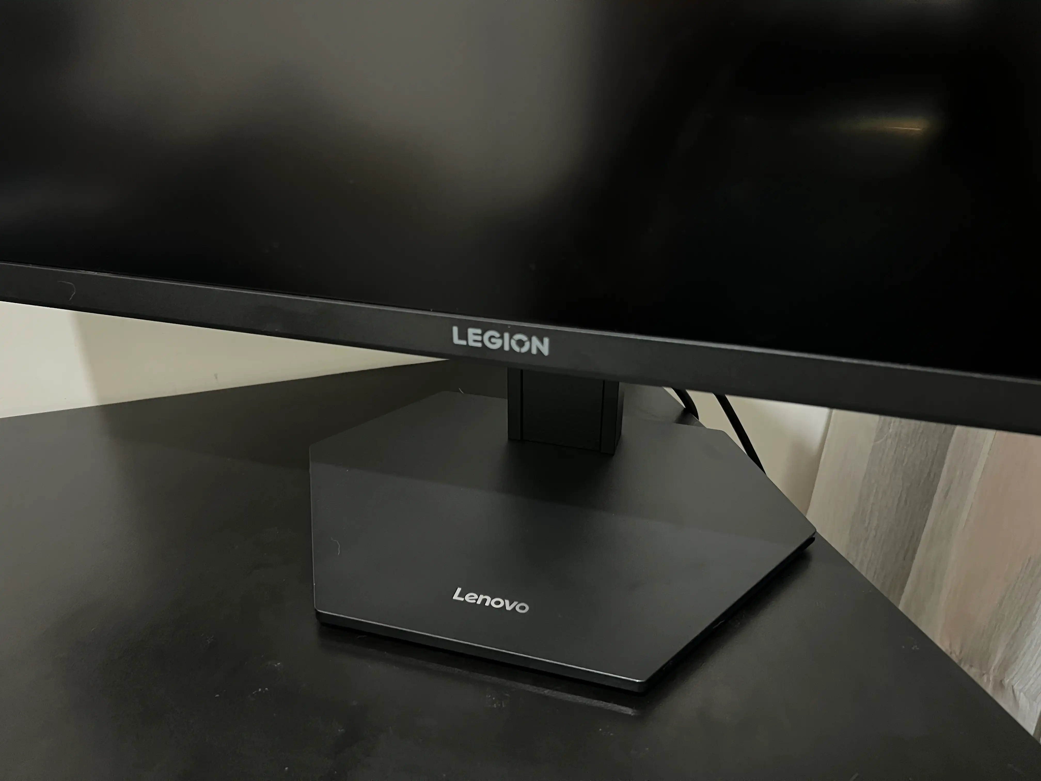 Lenovo Legion 27Q-11 300hz 3