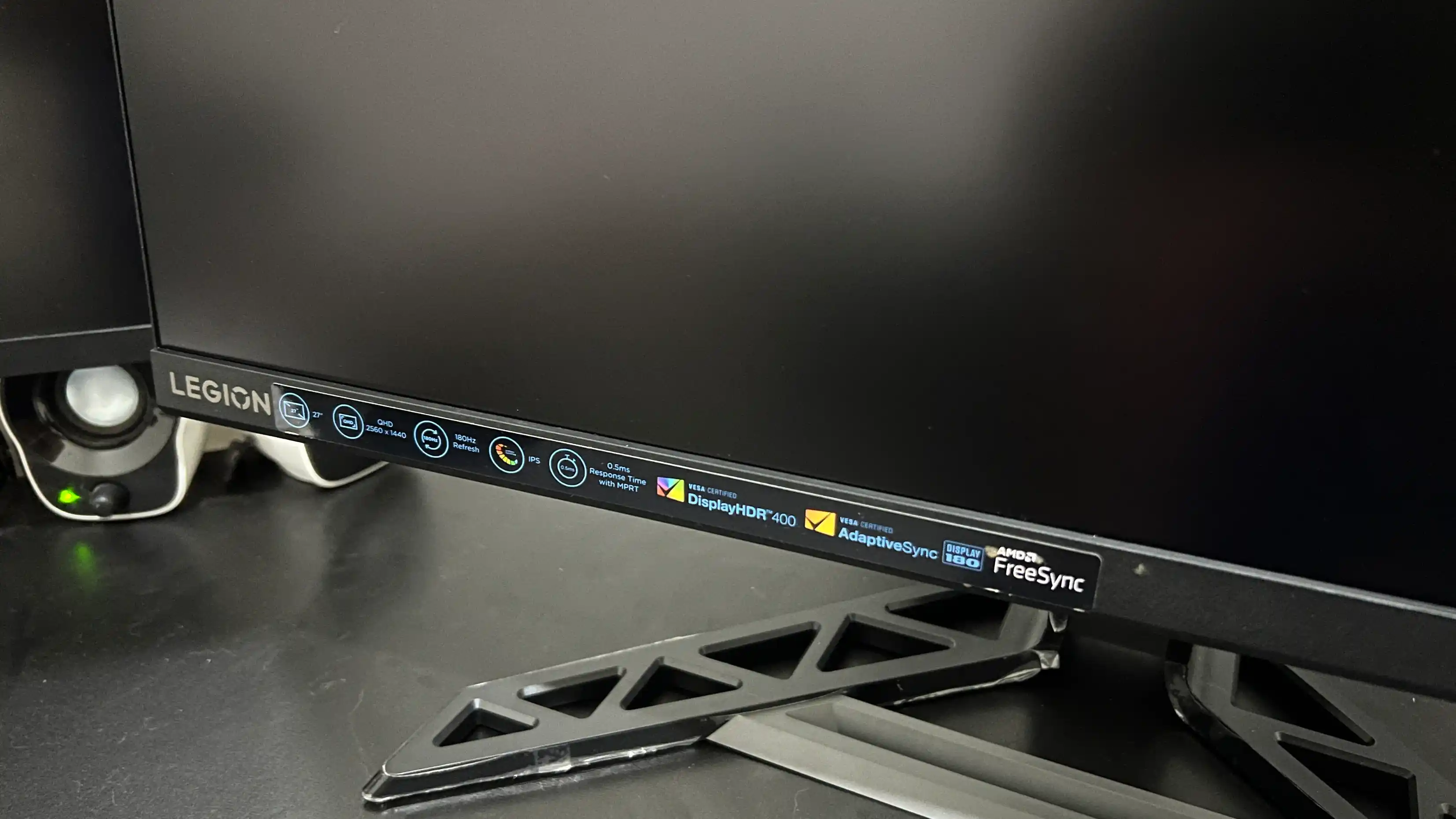 Lenovo Legion R27QE 4