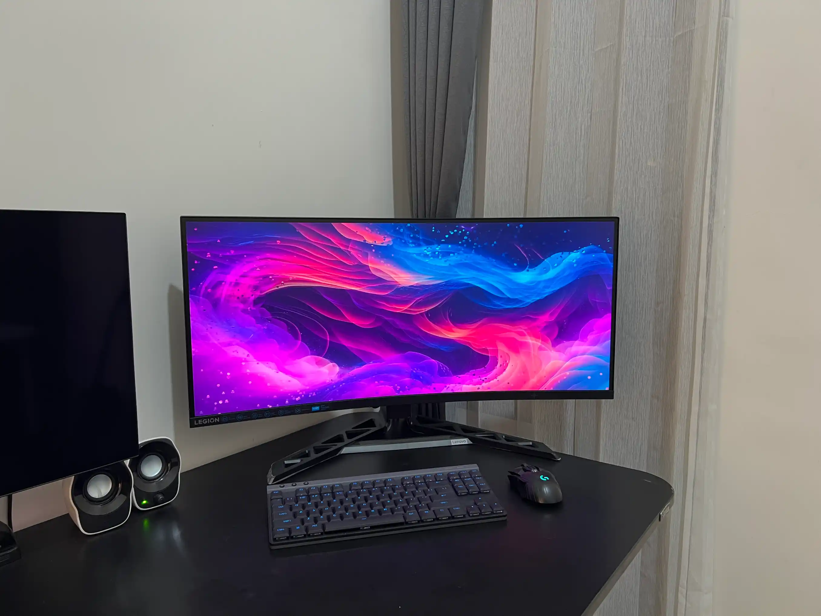 Lenovo Legion R34W-30