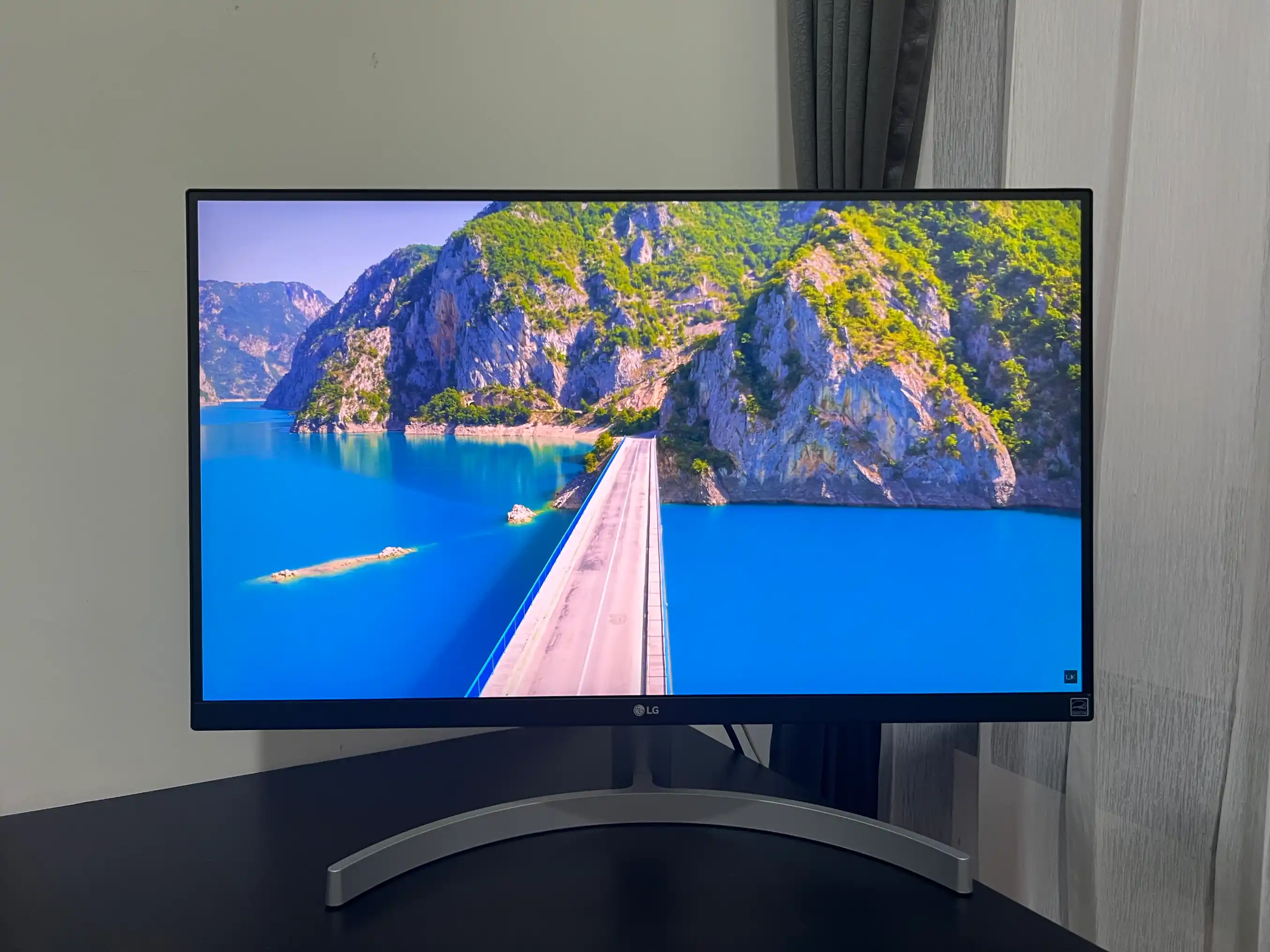 LG 27UL600 4K 1