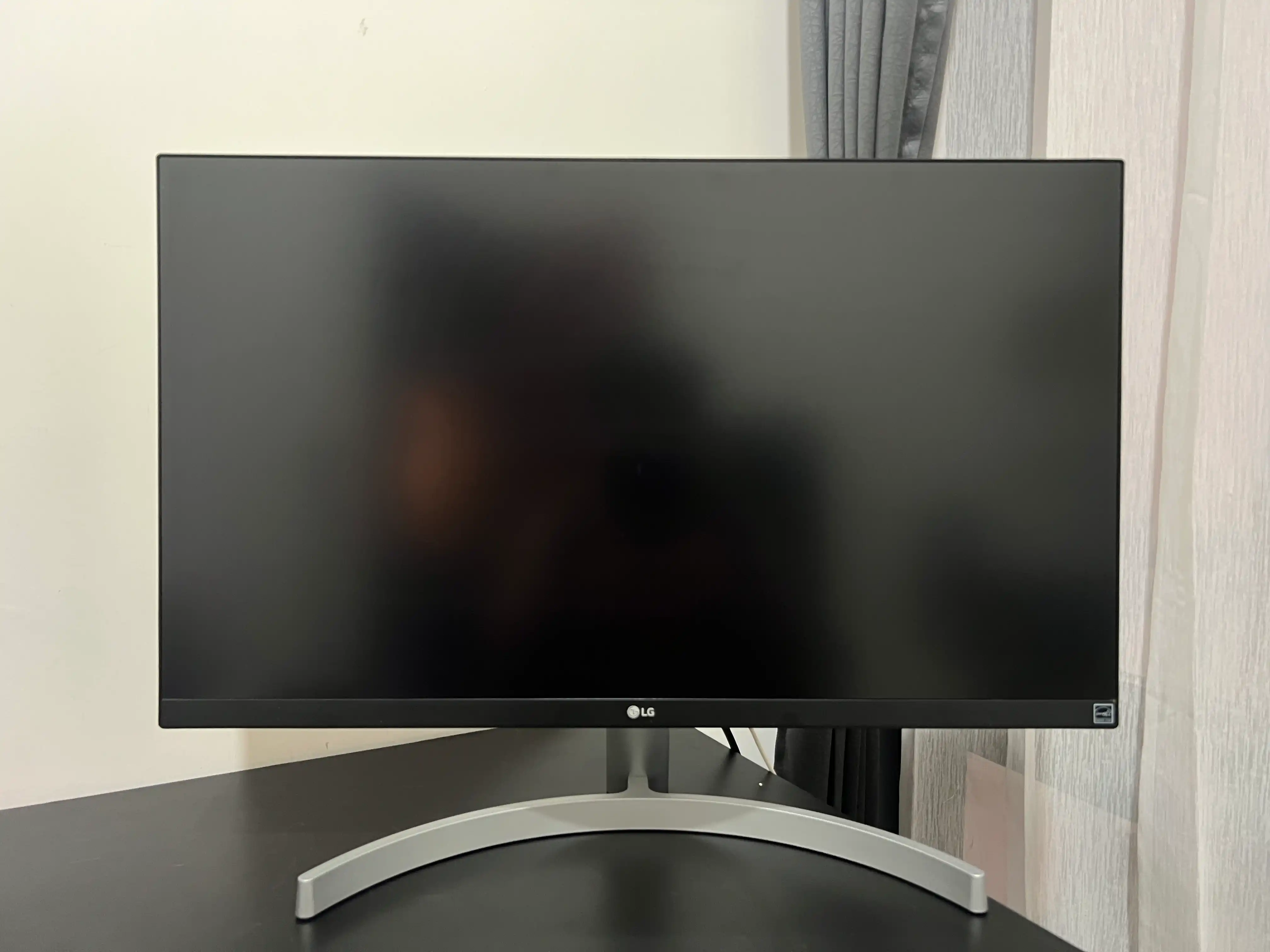 LG 27UL600 4K 2