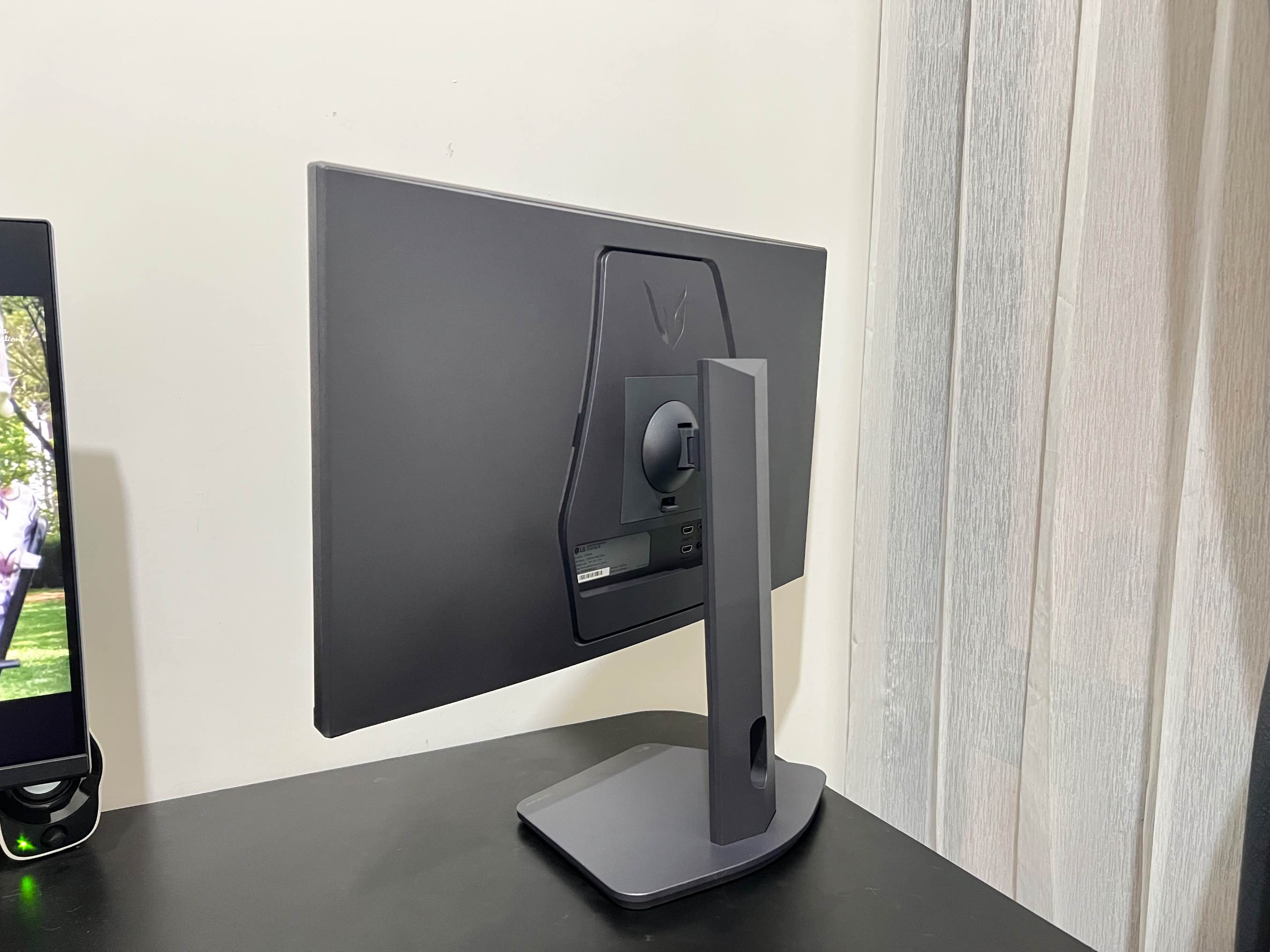 LG Ultragear 27G610A-B 4