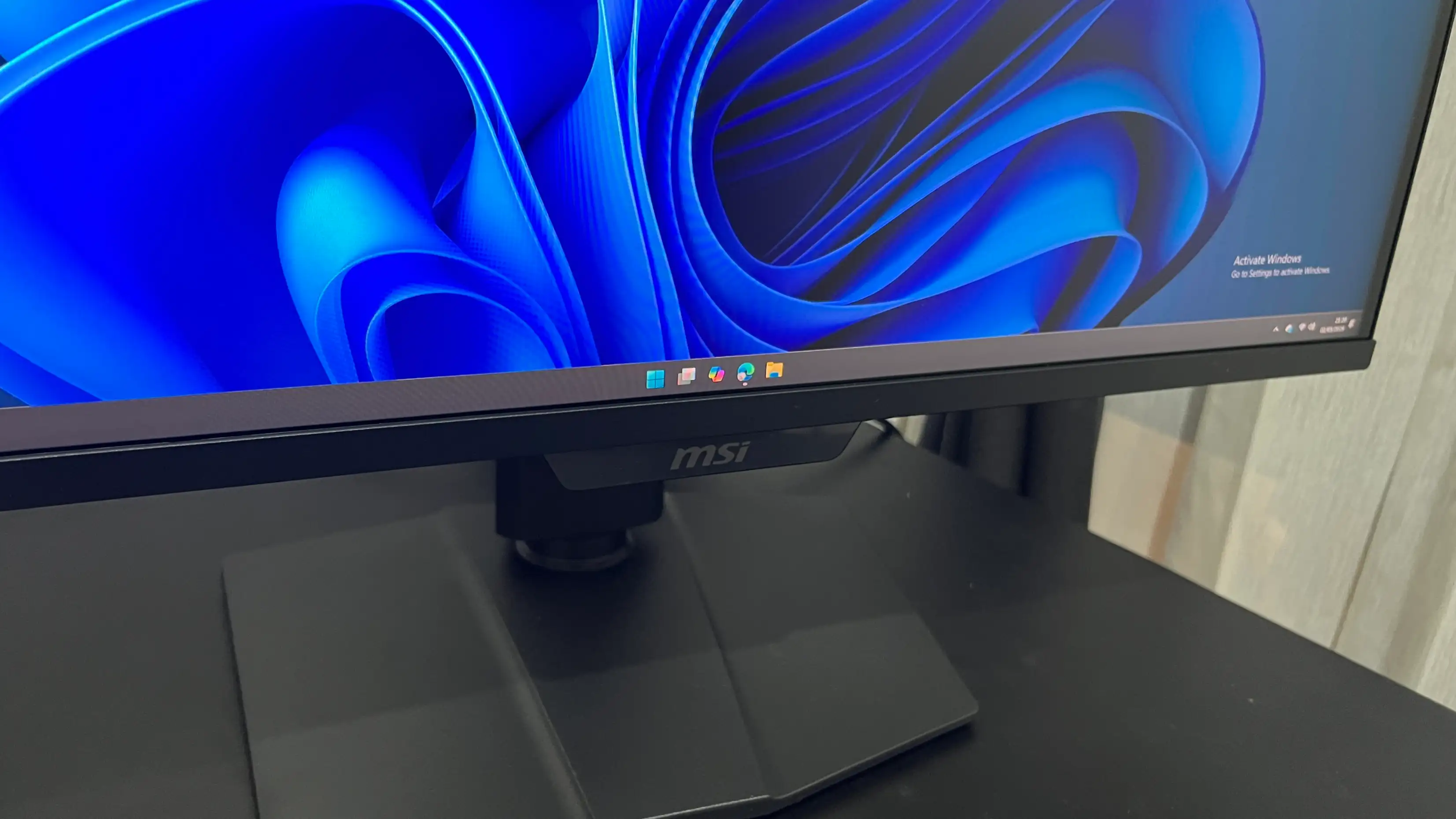 MSI MAG274QPF X30MV 300hz 4