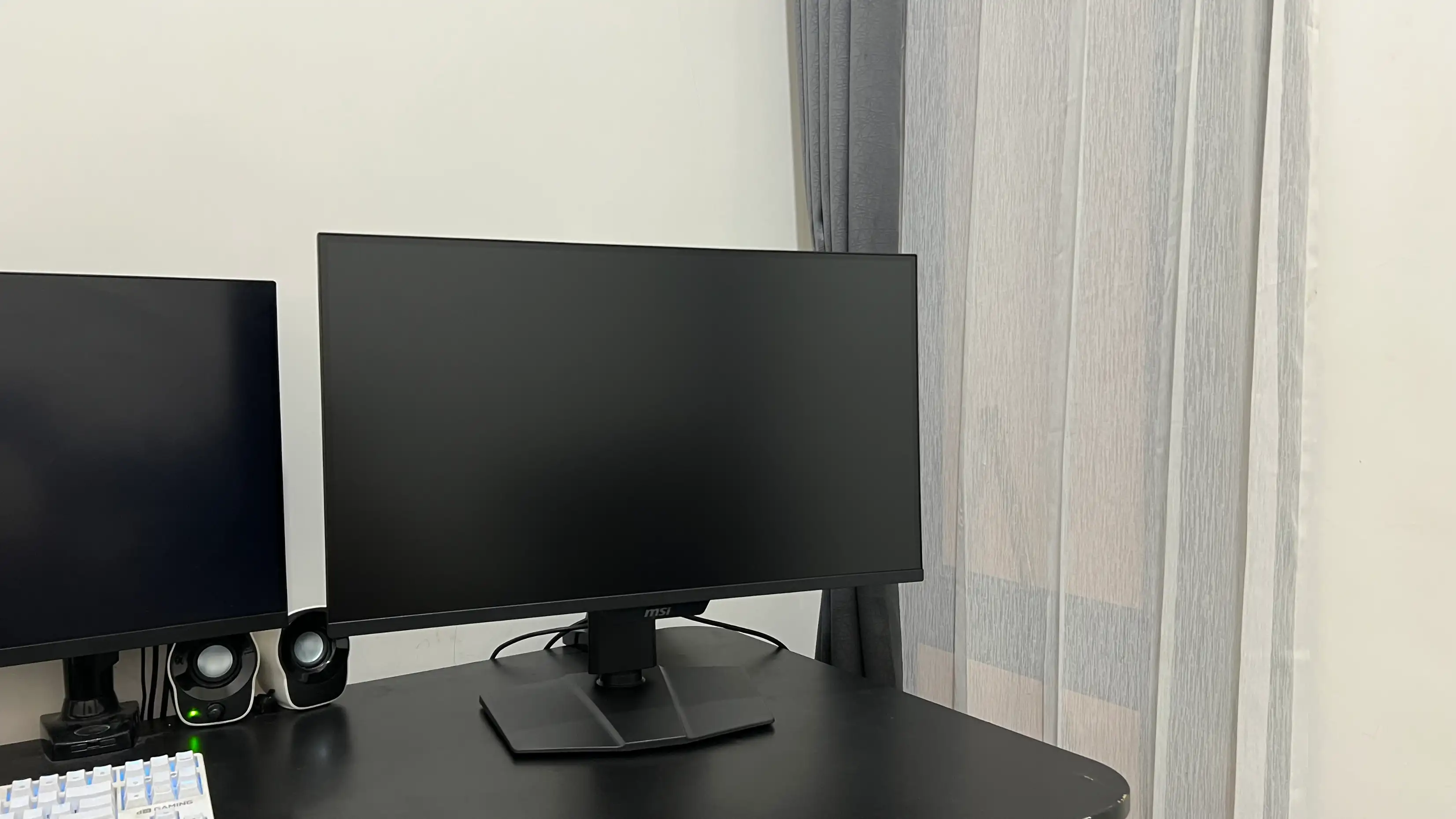 MSI MAG274QPF X30MV 300hz 1