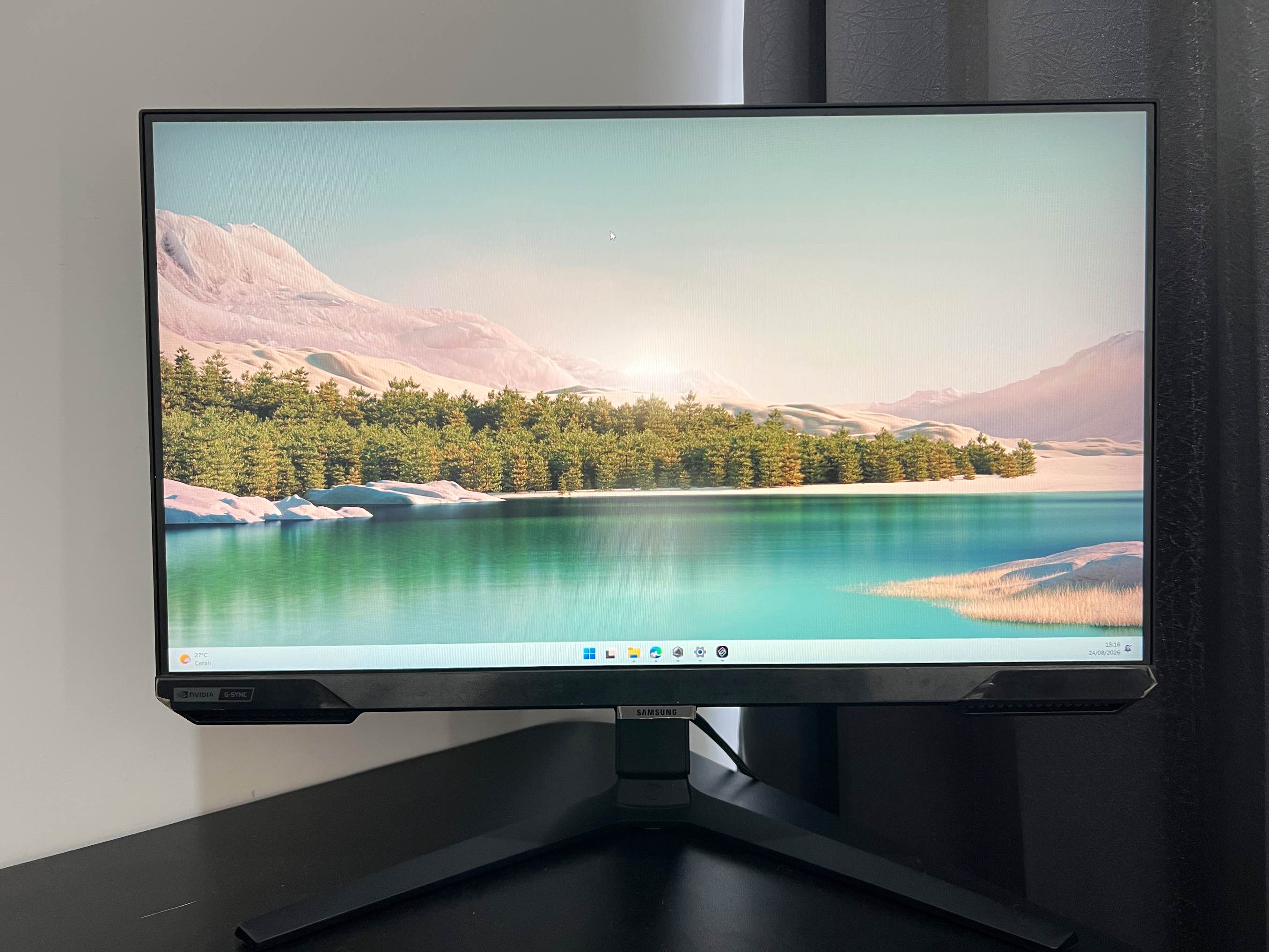 Samsung Odyssey G4 240hz 1